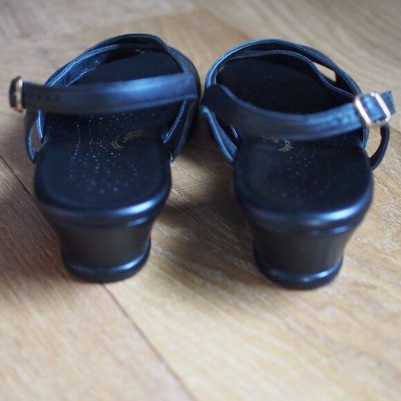 SAS | Caress Cross Strap Wedge Sandal - Picture 4 of 7